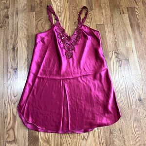 Dentelle Medium Slip Night Gown 1980's Vintage‎